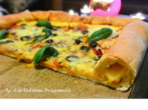 Moje Codzienne Przyjemno Ci Pizza Z Mega Serowym Brzegiem