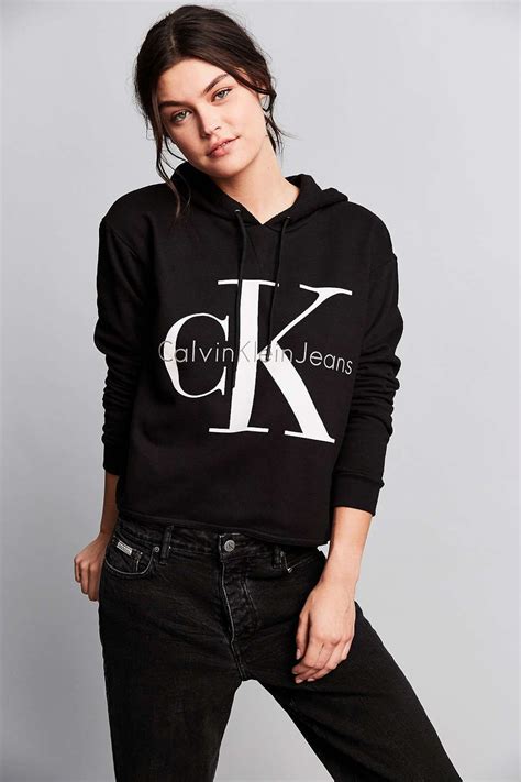 Calvin Klein For Uo ‘90s Cropped Hoodie Sweatshirt Comfortable