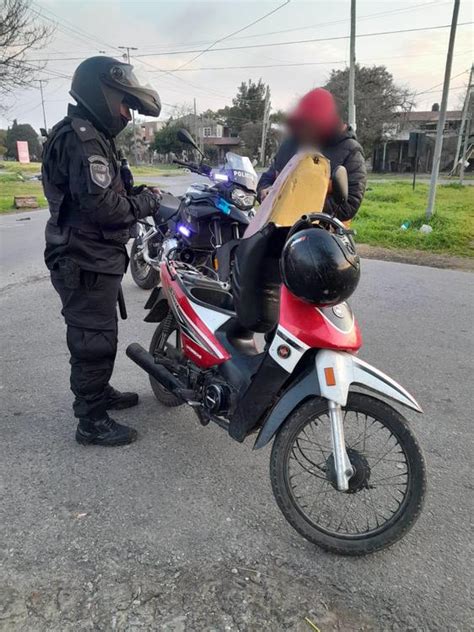 Berazategui Le Secuestraron La Moto Por Circular Sin Patente