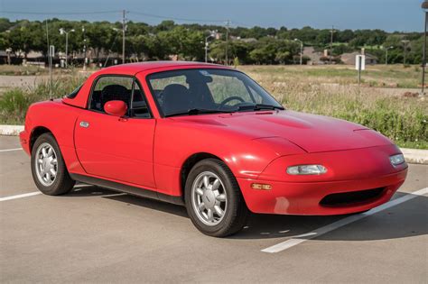 No Reserve: 36k-Mile 1990 Mazda MX-5 Miata 5-Speed for sale on BaT ...