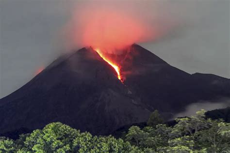 Mount Merapi Volcano In Indonesia Erupts Spewing Ash 3 Km Into The Sky