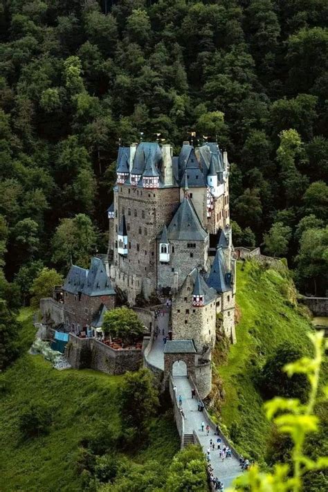 Castles and Medieval times | 🕍ELTZ KALESİ | Facebook | Best places to ...