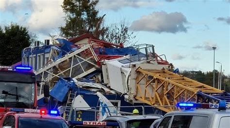 Wieliczka Katastrofa Budowlana Przewr Ci Si D Wig Nie Yje Jedna