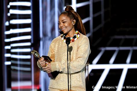 Janet Jackson Receives The Icon Award At The 2018 BBMAs Full List Of