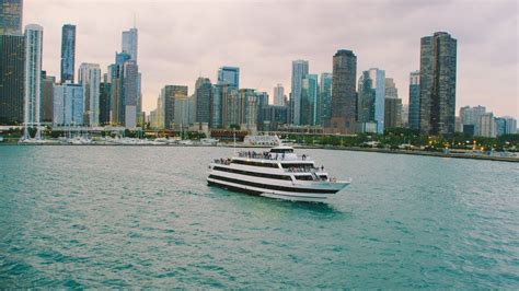 Memorial Day Prix Fixe Dinner Cruise on Lake Michigan | Hornblower