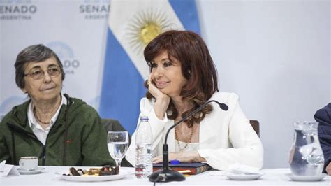 Una Encuesta Midi La Imagen De Cristina Fern Ndez De Kirchner Tras El