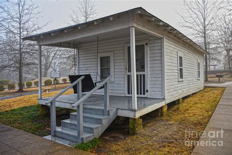 Elvis Presley Birthplace Photograph by Catherine Sherman - Fine Art America