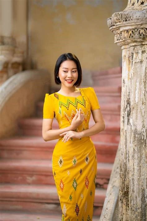 Pin By Theim Soe On Myanmar Outfit Asian Outfits Women Outfits