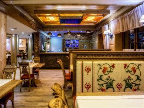 Hotele Restauracja Przy Kominq W Hotelu Gold Zakopane Woj