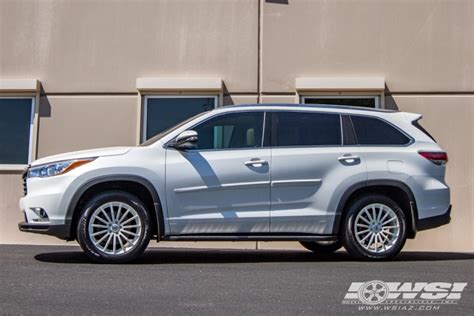 2015 Toyota Highlander With 19 In Wheels Wheel Specialists Inc