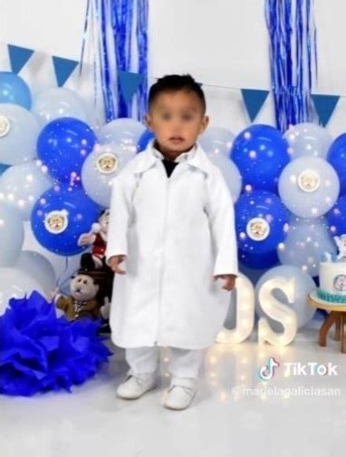 Niño celebra su cumpleaños con fiesta del Dr Simi VIDEO