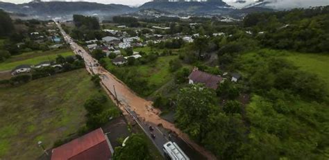 Rio atmosférico microexplosões entenda a situação das chuvas no RS