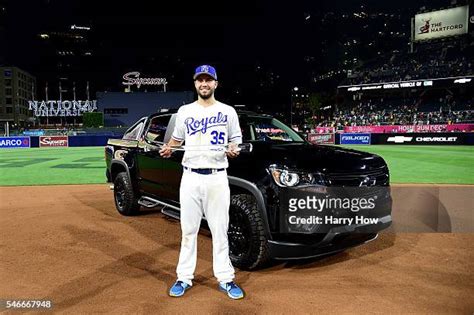 Eric Hosmer Photos And Premium High Res Pictures Getty Images