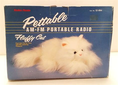 Vintage Radio Shack Pettable Portable Radio White Fluffy Cat W Box