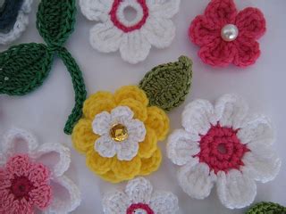 Ravelry Flower Appliques Pattern By Julie Price