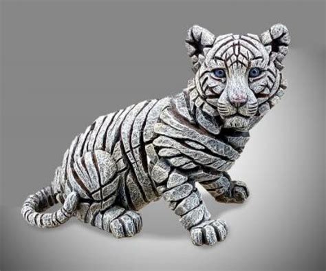 Siberian Tiger Cub By Edge Sculptures By Matt Buckley