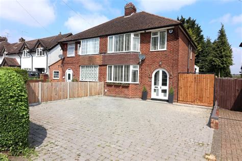 3 Bed Semi Detached House For Sale In Toddington Road Luton