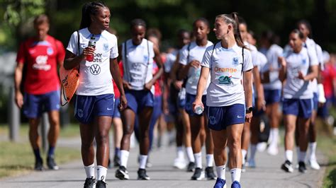 Equipe de France féminine ça y est les Bleues se sont envolées pour l