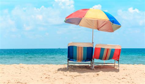 Beach Umbrellas Enhance The Fun And Beauty Of Your Beach Holidays