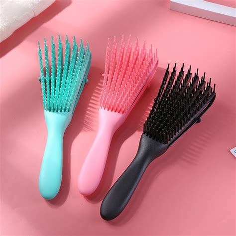 Les meilleures brosses pour coiffer les cheveux bouclés