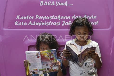 MOBIL PERPUSTAKAAN KELILING ANTARA Foto