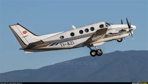 TI AZI Private Beechcraft 90 King Air at San Jose Juan Santamaría