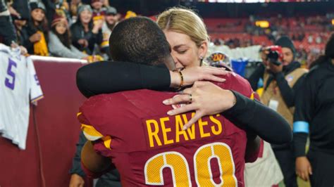 Commanders Jeremy Reaves Proposes To Girlfriend On Field Following