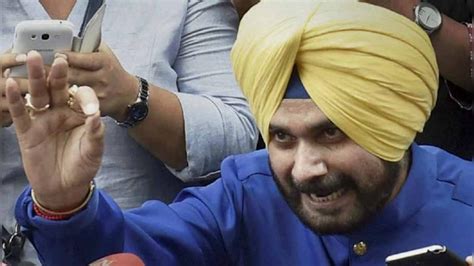 Navjot Singh Sidhu Meets Sonia Gandhi Ahead Of Punjab Congress Revamp