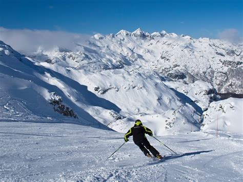 Slovenia skiing & resorts - Sloveniaestates