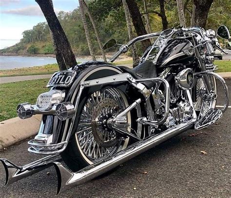 Pin By Chí Hào On Lưu Nhanh Harley Softail Deluxe Custom Motorcycles