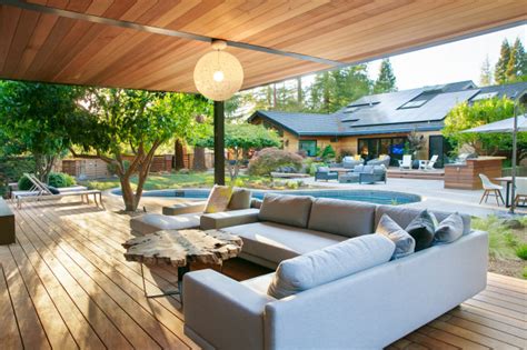 Yard of the Week: Modern Look Nods to Traditional Japanese Design