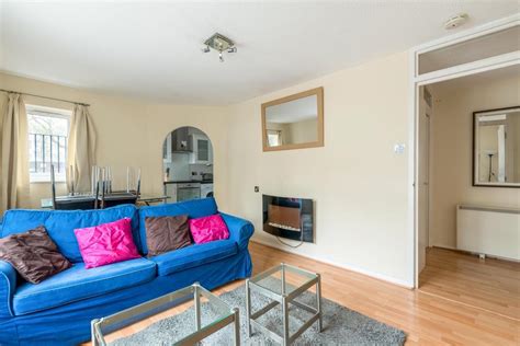 Burnaby Court Bermondsey Se16 1 Bed Flat £290000