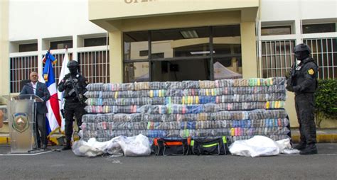 Autoridades Ocupan Paquetes De Drogas En El Puerto Caucedo N Digital