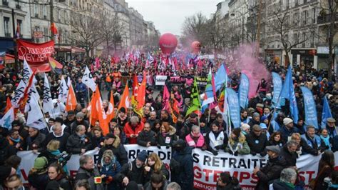 Manifestation contre la réforme des retraites en France les syndicats