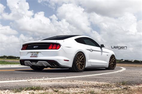 Ford Mustang S White Velgen Vmb Wheel Front