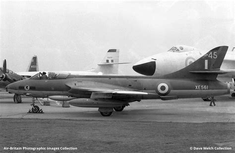 Hawker Hunter F Mk 6 XE561 41H 679936 Royal Air Force ABPic