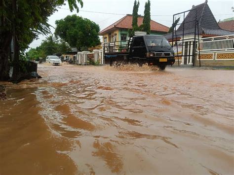 Jam Diguyur Hujan Desa Temandang Tuban Diterjang Banjir Kiriman