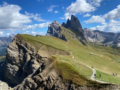 Su Richiesta Alla Scoperta Delle Dolomiti Odle E Seceda Alpinia