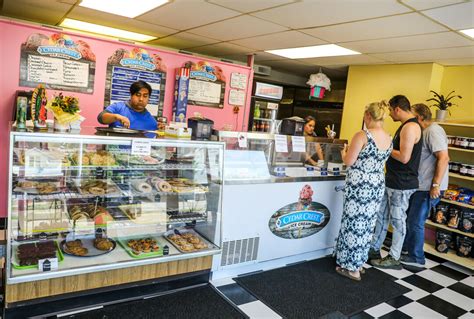 New Ice Cream Bakery Shop Offers Mexican Treats And More