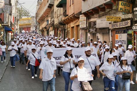 Marcha 1 de Mayo Día del Trabajo Sección 19 SNTE