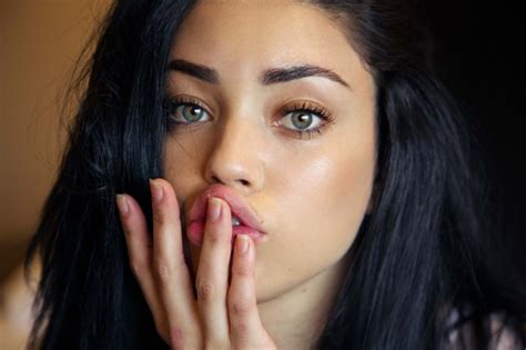 Women Face Brunette Finger On Lips Hd Wallpaper Rare Gallery