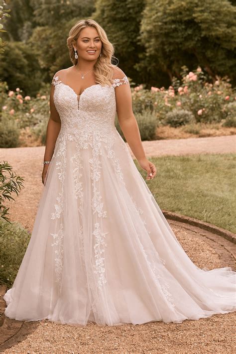 Plus Size Wedding Dress With Corset Back Kensley Description