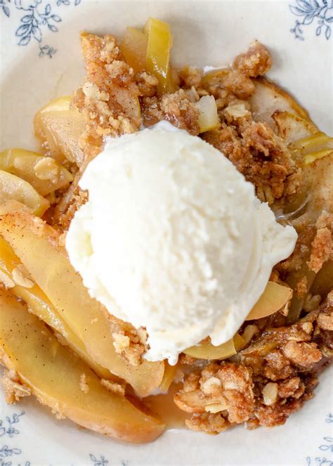 Old Fashioned Apple Crisp Barefeet In The Kitchen