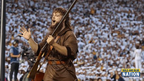 WVU’s Mountaineer mascot wins national award | WBOY.com