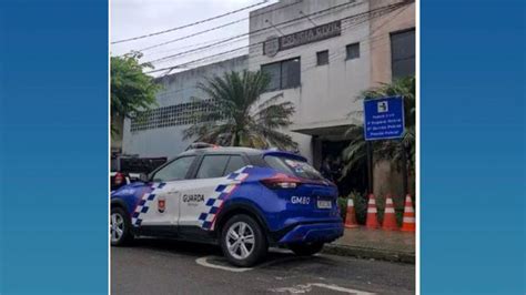 A Gazeta Mulher é Detida Após Assaltar Passageiros De ônibus No Centro De Vitória