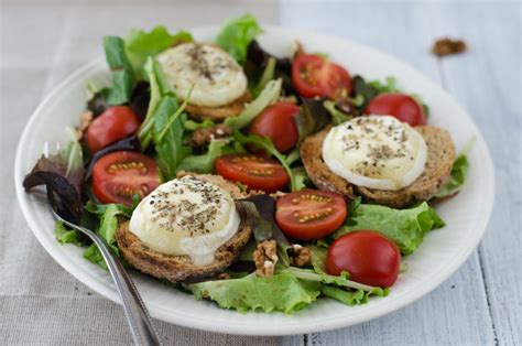 Salade De Chevre Chaud Le Fromage Yard