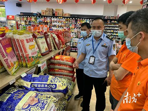 麻章区农贸市场、超市供应充足、价格平稳规范市场粮油监管