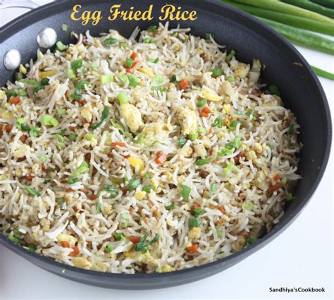 Sandhiya's Cookbook: Egg Fried Rice | Restaurant Style Egg Fried Rice ...