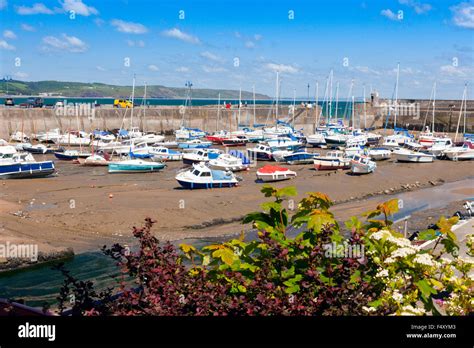 Low Water In The Harbour At Saundersfoot Pembrokeshire Wales Uk Stock