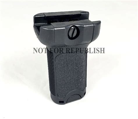 Sold Rail Style Canted Vertical Stubby Stippled Grip W Storage Hopup